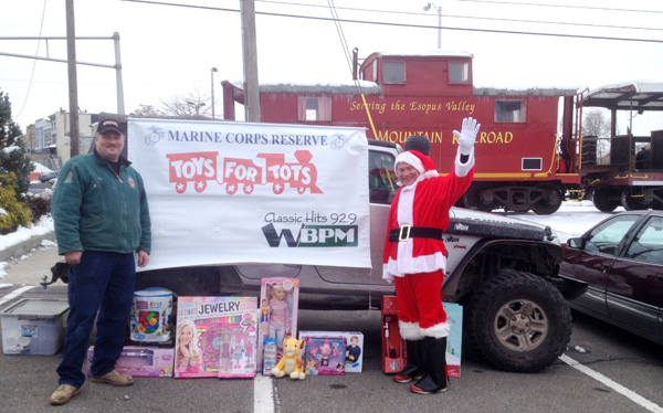 toys_for_tots_2014